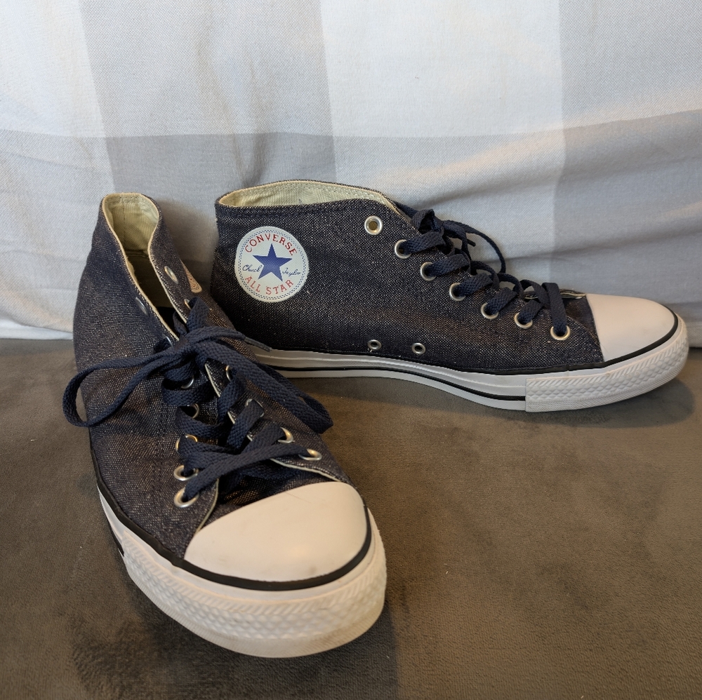 Mid-top Chuck Taylors